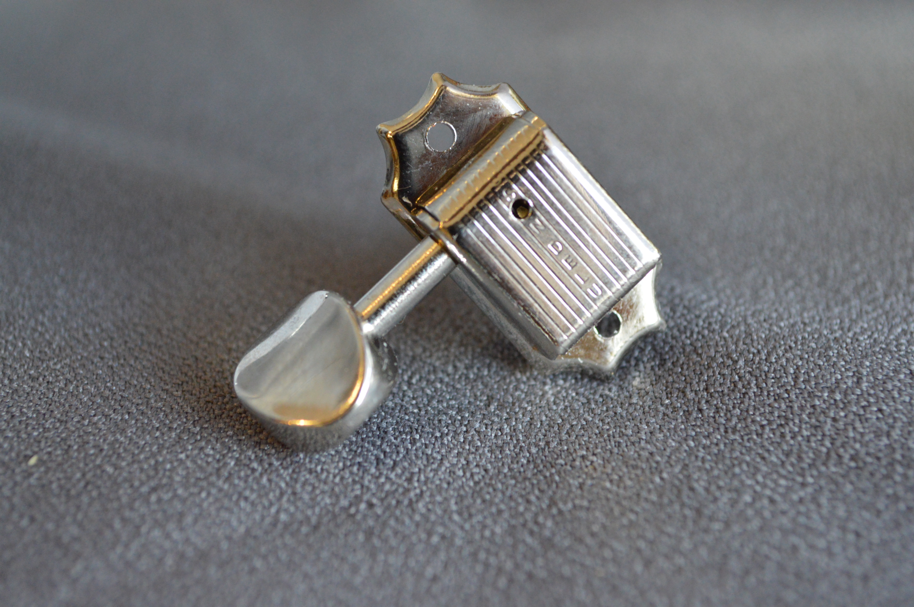 四池Kluson Deluxe Nickelギターペグ Kluson 
