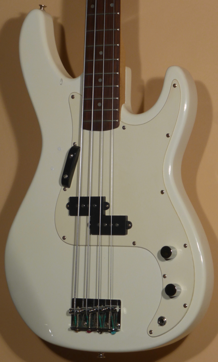 Peavey Milestone 2 Electric Bass- SOLD -